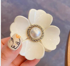 Pearl Flower Hair Clip